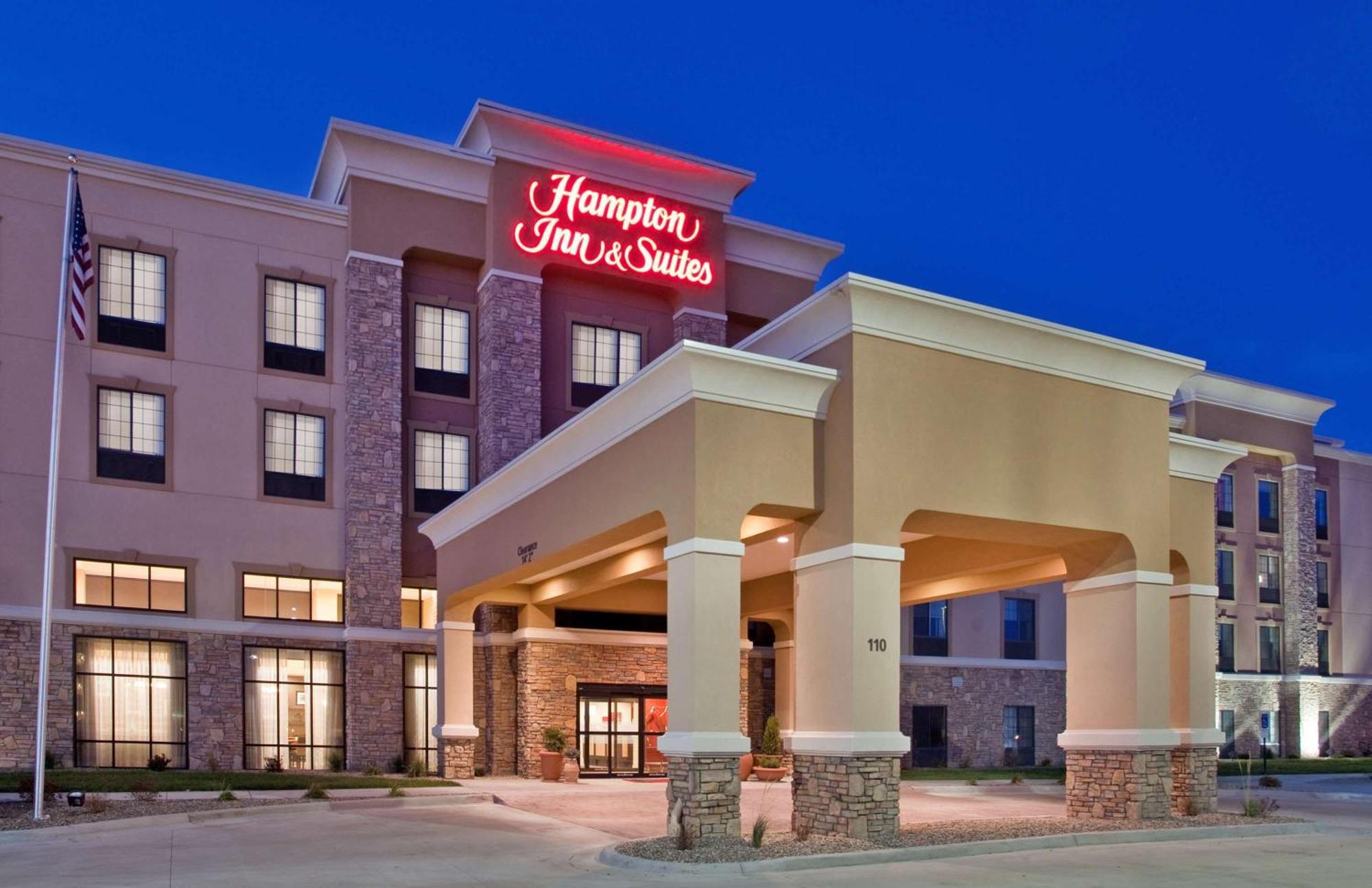 Hampton Inn&Suites Dickinson ND Exterior foto